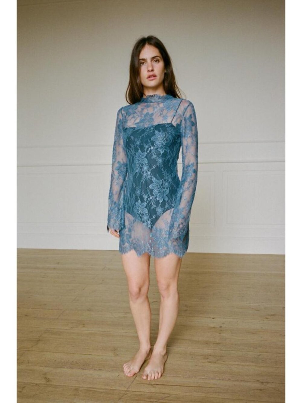 ZARA LACE MINI DRESSNew with tag Semi-sheer mini dress made of soft lace fabric - Picture 2 of 6